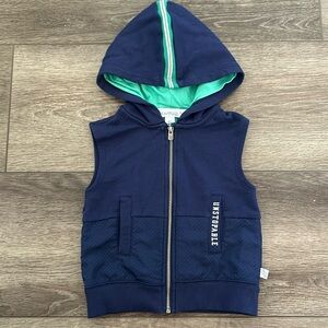 Toddler Boy’s Flapdoodles Hooded Vest Sz 2T